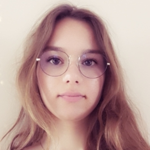 Emilie - Prof d'anglais - Tours