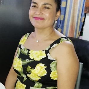 Rosa - Profesor de lenguaje y comunicación - Santiago