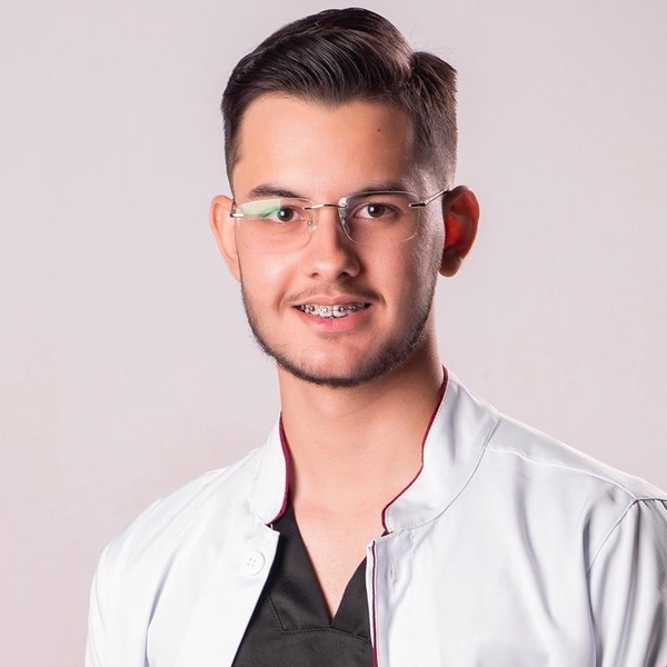 André - Prof de odontologia - Campina Grande