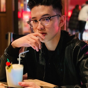 Lucas - Professor de japonês - 