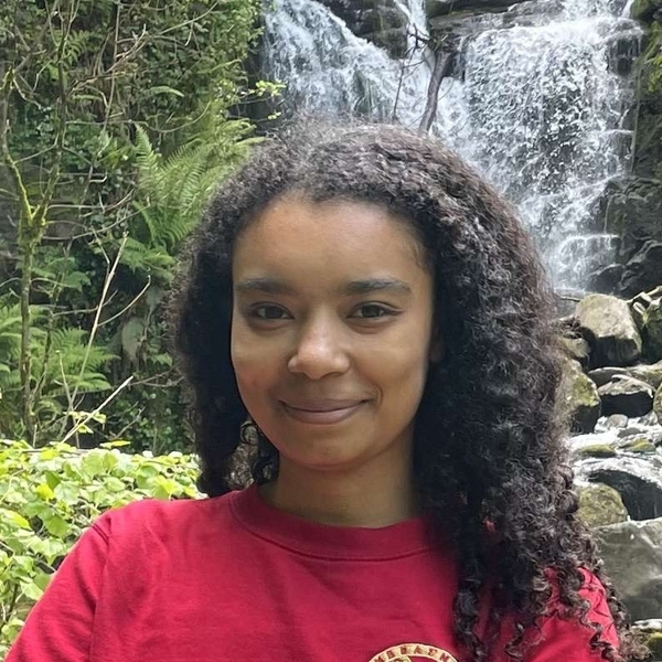Salwa - Prof de préparation concours écoles de commerce - Paris 4e