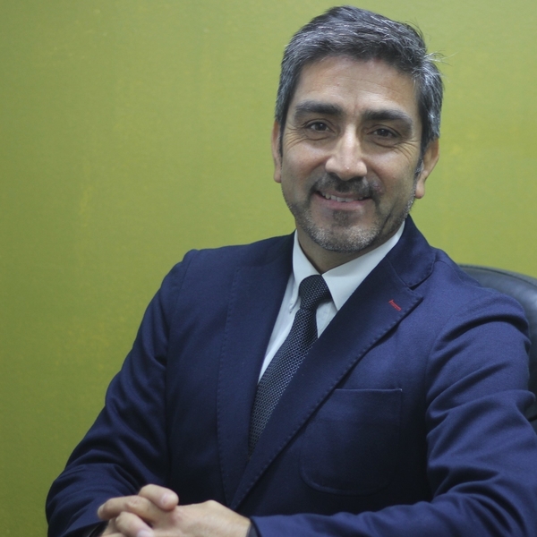 Fernando Enrique - Prof liderazgo - Santiago