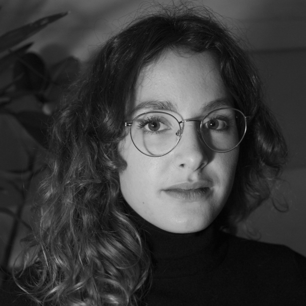 Léa - Prof de couture - Marseille 7e