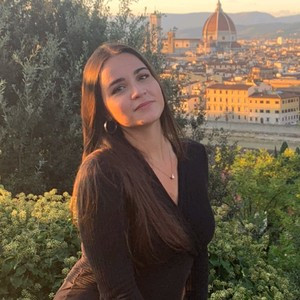 Lorenza - Insegnante di ripetizioni - Bologna