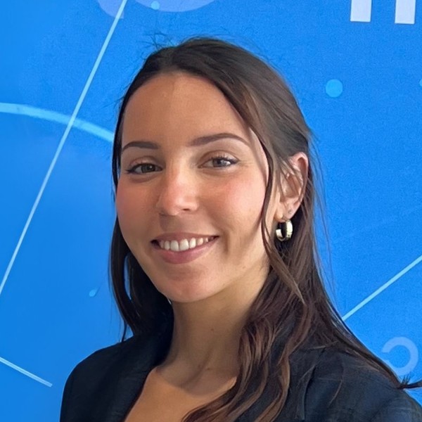 Romane - Prof de français - Antibes