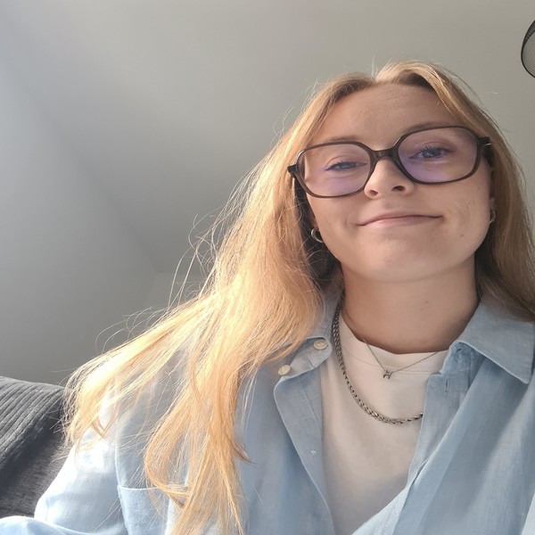 Clara - Prof de guitare - Clermont-Ferrand