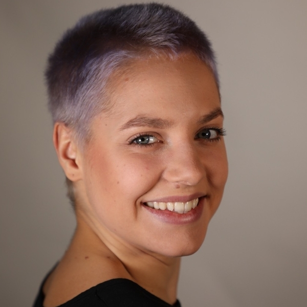 Soph - Yoga instructor - Chesterfield