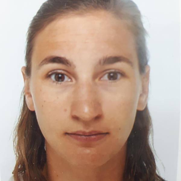 Clotilde - Prof d'histoire - géo - Paris