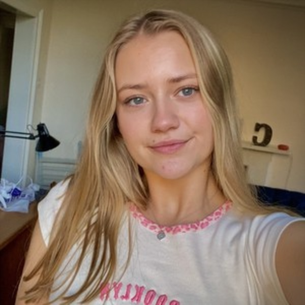Amelia - Piano tutor - Wombourne
