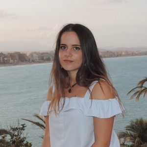 Lidia - profesor de química - Torres de la Alameda