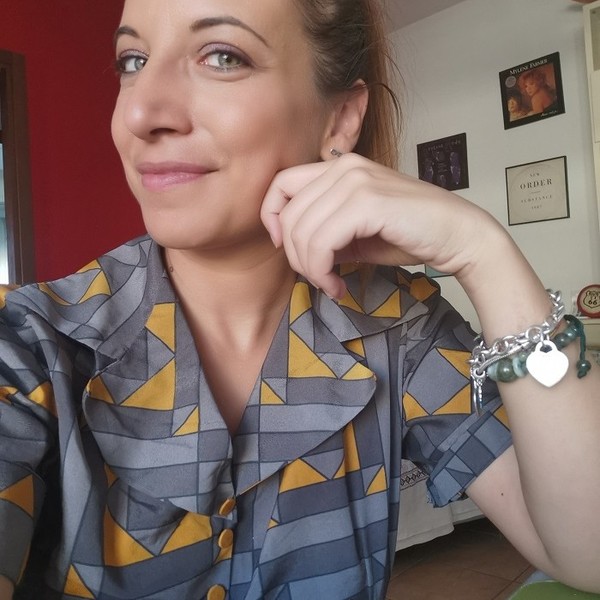 ANGELA - Insegnante di lingue straniere - Legnano
