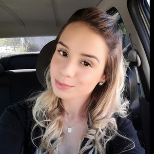 Isabella - Prof de explicações - Santa Felicidade