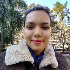 Amanda - Professor de iniciação à informática - Belém