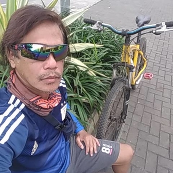 Mohamad - Guru bulu tangkis - Kecamatan Cimenyan