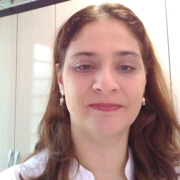 Tatiana - Professor de matemática - Curitiba