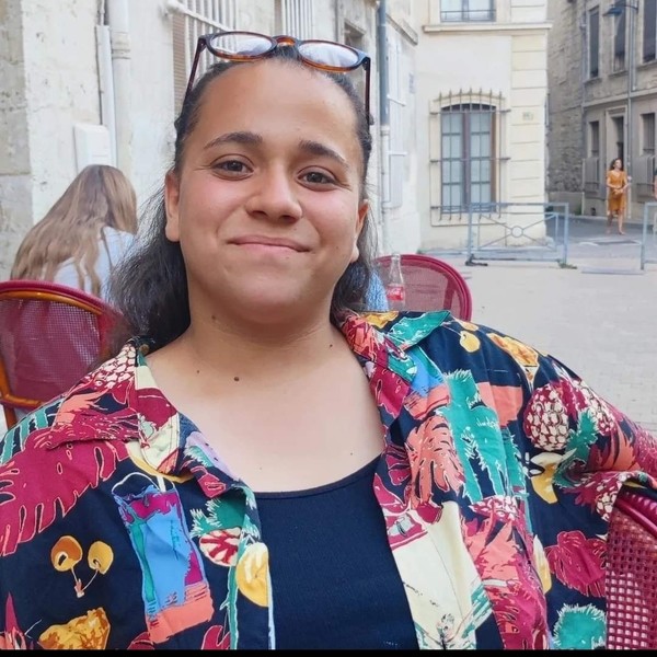 Kayla - Prof de français - Grenoble