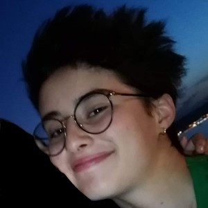 Julia - Prof d'aide aux devoirs - Bouville