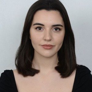 Deniz Çisem - Almanca öğretmeni - 