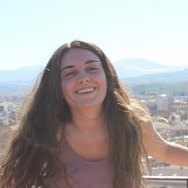 Júlia - Profe de apoyo escolar - Riudarenes