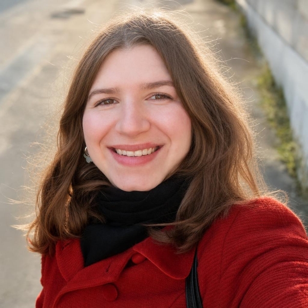 Charlotte - Prof d'aide à la rédaction de cv - lettre de motivation - Brest