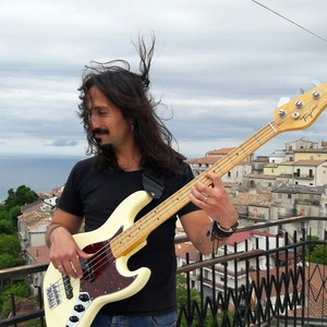 Luciano - Profe de guitarra criolla - Mislata