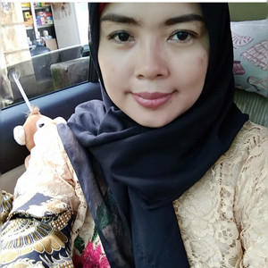 Eva - Guru ilmu komputer dasar - Tangerang Selatan