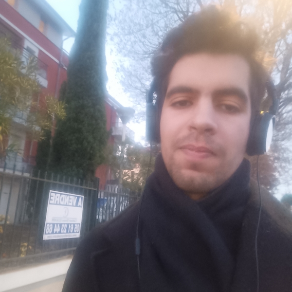 Marouane - Prof de management et gestion d'entreprise - Toulouse