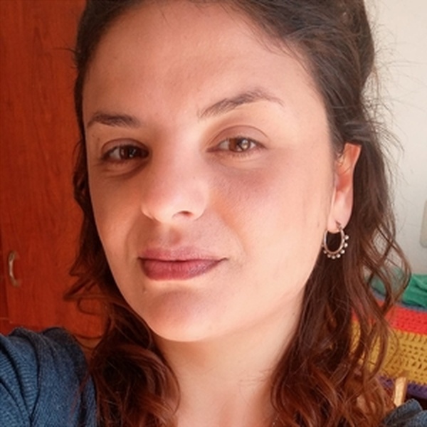 Magali - profesor de lengua y literatura - 