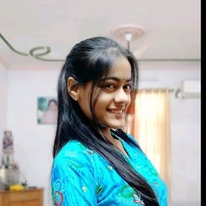 Vidhi - Economics tutor - Mirzapur
