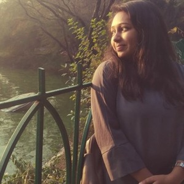 Isha - Drawing teacher - New Delhi