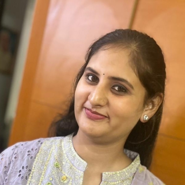 Akansha - English tutor - Kashipur