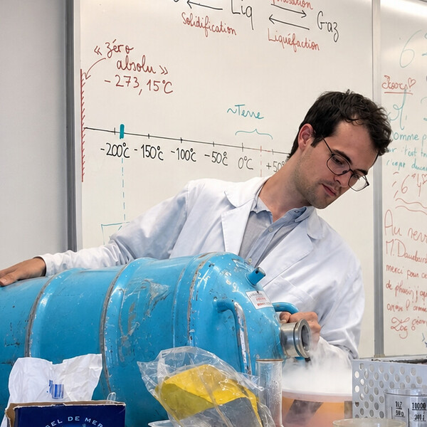Adrien - Prof de physique - Paris 15e