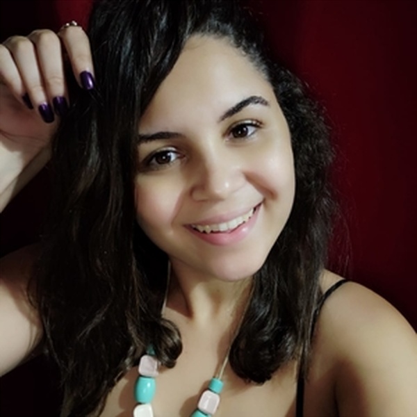 Yasmim - Professor de Português - Nova Belém