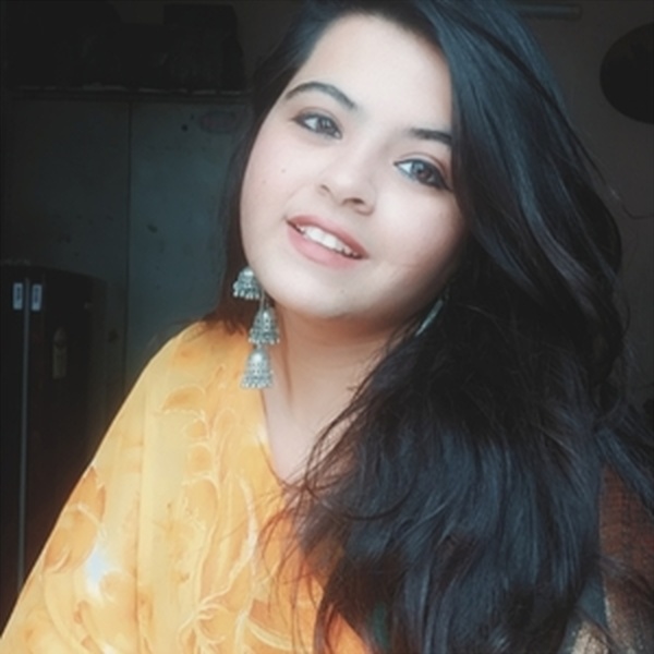 Mansi - Drawing teacher - New Delhi