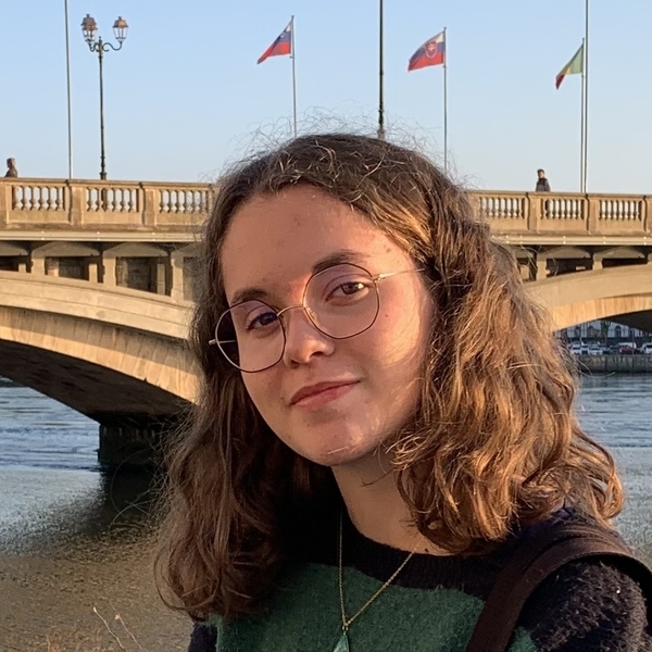 Justine - Prof de maths - Bayonne