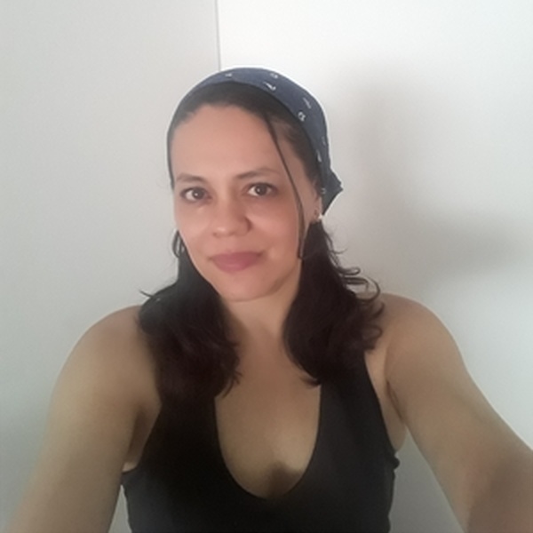 Liliana - profesor de estética - Cali