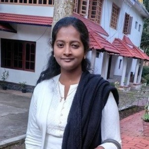 Nithya - Maths tutor - Charlotte