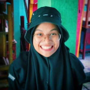 Salwa Rubia - Guru menulis blog - Kecamatan Beji