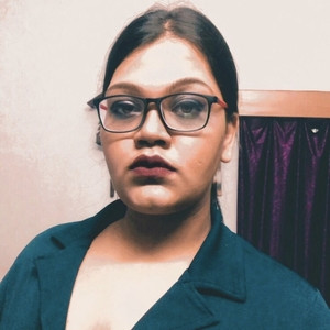 Ayushmi - School English Tutor - Nigahi