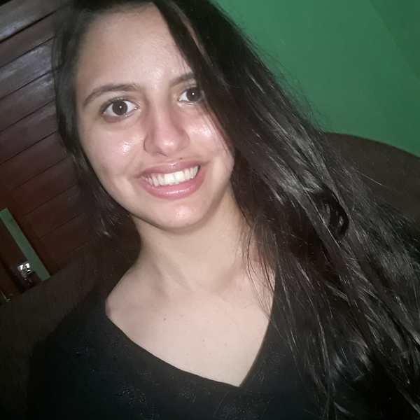 Larissa - Prof de explicações - Touros