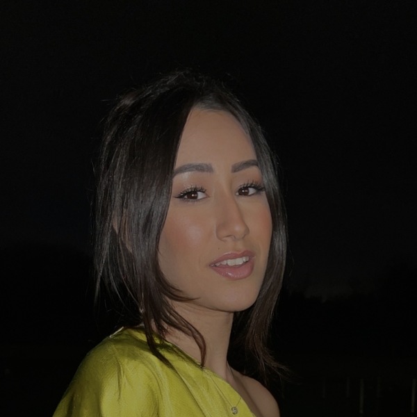 Lina - Prof de droit des affaires - Torcy