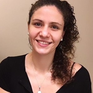 Débora - Professor de inglês - Martim de Sá (Caraguatatuba)