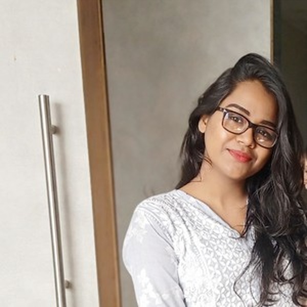 Nishita - Economics tutor - Mumbai