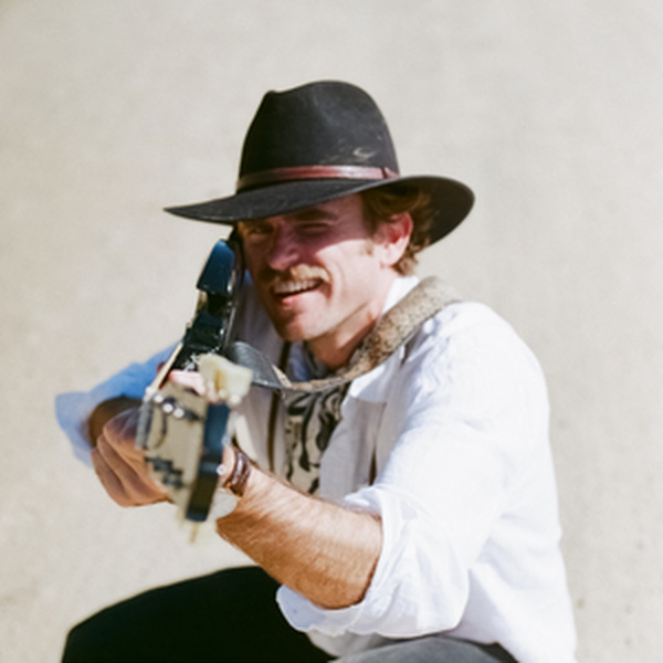 Dan - Guitar tutor - Thirroul