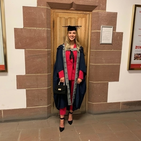 Niamh - English tutor - Liverpool