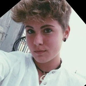 Giulia - Insegnante di aiuto compiti - Genova