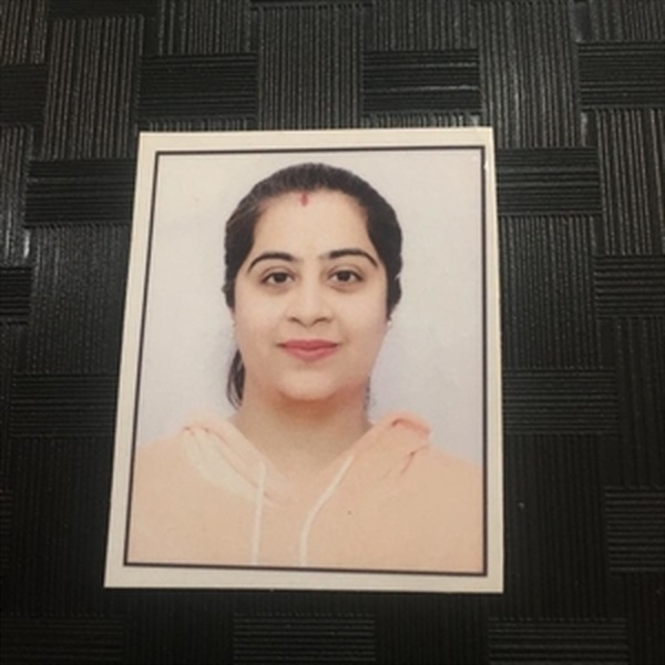 Divya - Dutch teacher - New Delhi