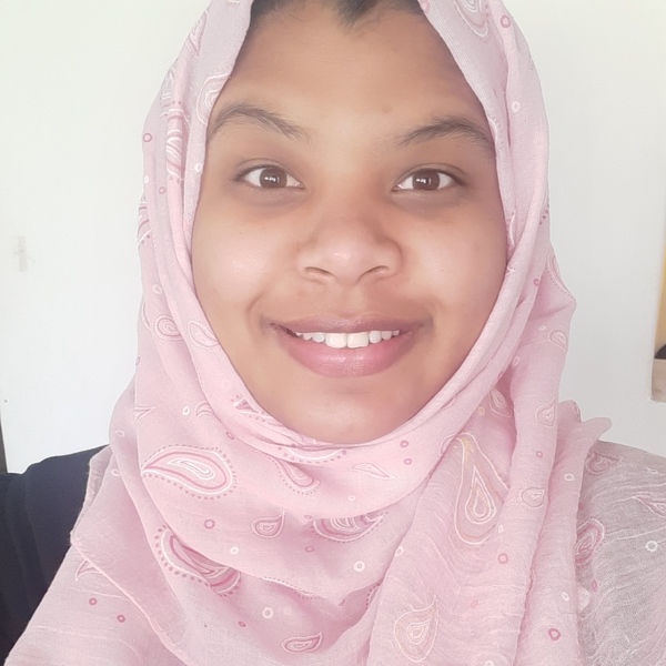 Fatimah - Esol (english) tutor - Cape Town