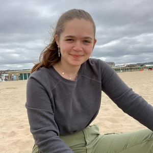 Clara - Prof de maths - Enghien-les-Bains