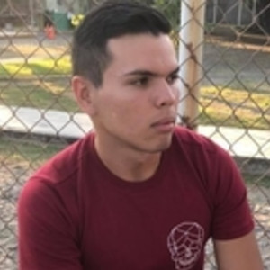 Miguel - Profesor de inglés - Comala